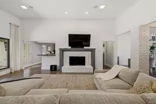 8710 Sanshire Ave, Dallas, TX 75231 - Photo 7