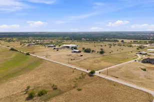 12880 N County Line Rd, Ponder, TX 76259 - Photo 35