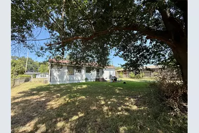 1313 S Rockwall Avenue, Terrell, TX 75160 - Photo 15