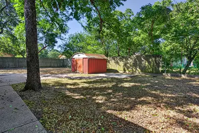 702 N Rita Street, Lacy Lakeview, TX 76705 - Photo 39