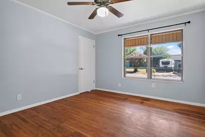 702 N Rita Street, Lacy Lakeview, TX 76705 - Photo 27