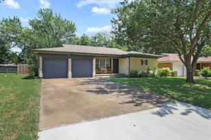 813 S Andrews St, Sherman, TX 75090 - Photo 33