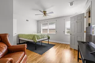 813 S Andrews St, Sherman, TX 75090 - Photo 25