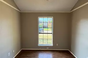 1633 San Francisco St, Carrollton, TX 75007 - Photo 5