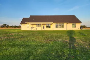 569 Lacek Mill Rd, China Spring, TX 76633 - Photo 3