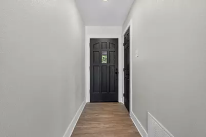 2201 SE 22nd Avenue, Mineral Wells, TX 76067 - Photo 11