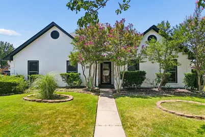 4093 Brazos Drive, Carrollton, TX 75007 - Photo 3