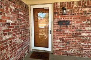 4425 Wedgmont Cir S, Fort Worth, TX 76133 - Photo 3