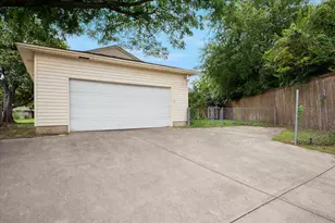 1725 Mapleton Dr, Dallas, TX 75228 - Photo 15