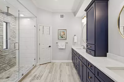 8814 Sanshire Avenue, Dallas, TX 75231 - Photo 17
