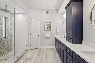 8814 Sanshire Ave, Dallas, TX 75231 - Photo 17