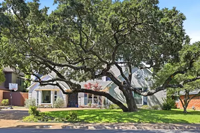 8814 Sanshire Avenue, Dallas, TX 75231 - Photo 3