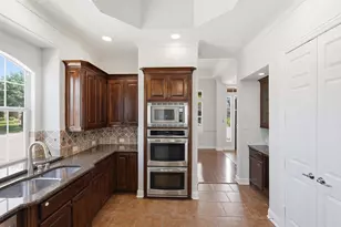 11327 Mounts Run Dr, Dallas, TX 75218 - Photo 9