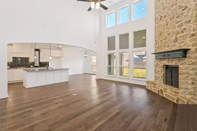 309 Lovett Lane, Burleson, TX 76028 - Photo 5