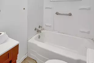 918 E Franklin St, Hillsboro, TX 76645 - Photo 9