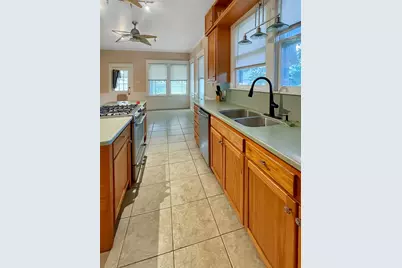 918 E Franklin Street, Hillsboro, TX 76645 - Photo 5