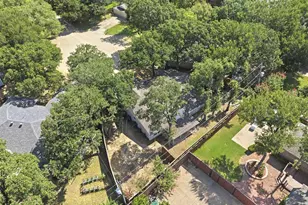 2400 York Minster Ct, Arlington, TX 76006 - Photo 29