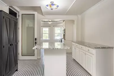 610 S Lee Street, Valley View, TX 76272 - Photo 9