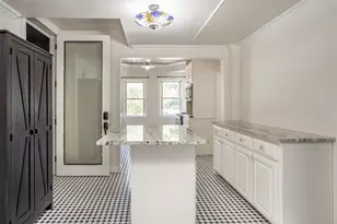 610 S Lee St, Valley View, TX 76272 - Photo 9