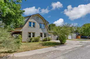 610 S Lee St, Valley View, TX 76272 - Photo 37