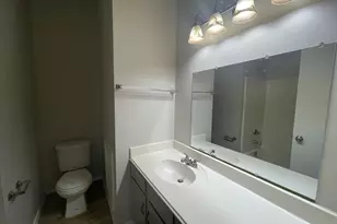 7709 Amsterdam Ln, Arlington, TX 76002 - Photo 9