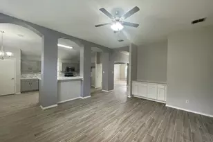 7709 Amsterdam Ln, Arlington, TX 76002 - Photo 3