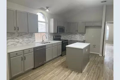 7709 Amsterdam Lane, Arlington, TX 76002 - Photo 5