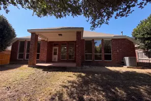 8526 Vista Grande Dr, Dallas, TX 75249 - Photo 5