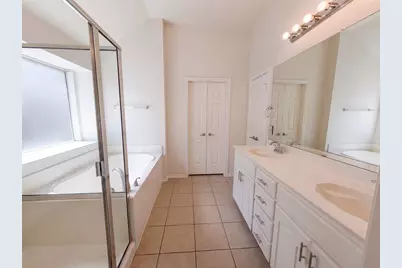 8526 Vista Grande Drive, Dallas, TX 75249 - Photo 17