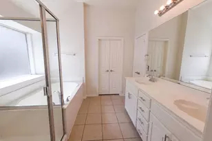 8526 Vista Grande Dr, Dallas, TX 75249 - Photo 17