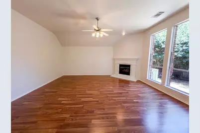 8526 Vista Grande Drive, Dallas, TX 75249 - Photo 3