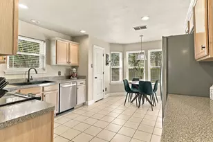 508 E Oak St, Aledo, TX 76008 - Photo 17