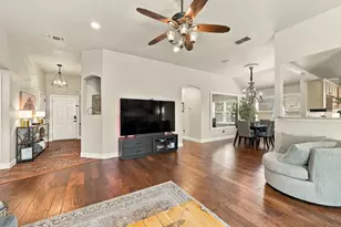 508 E Oak St, Aledo, TX 76008 - Photo 7