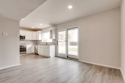 2013 Toulon Lane, Carrollton, TX 75007 - Photo 9