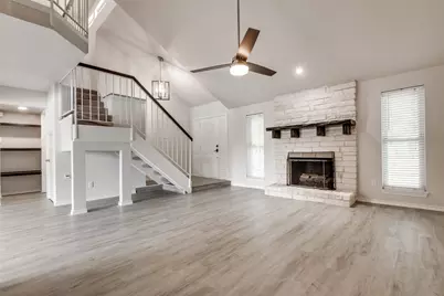 2013 Toulon Lane, Carrollton, TX 75007 - Photo 3