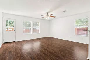 4401 Cedar Crest Dr, McKinney, TX 75070 - Photo 3