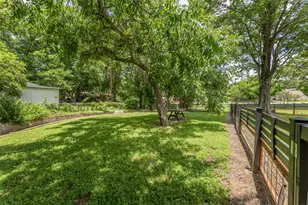 502 W Fawns St, Caldwell, TX 77836 - Photo 25