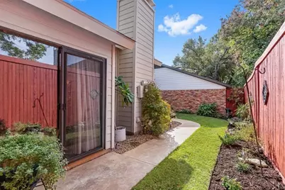 14683 Plage Lane, Addison, TX 75001 - Photo 27