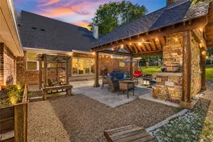 101 Beacon Ct, Mabank, TX 75143 - Photo 1