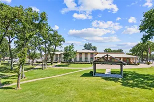 101 Beacon Ct, Mabank, TX 75143 - Photo 29