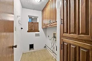 809 S Atkerson Ln, Euless, TX 76040 - Photo 25