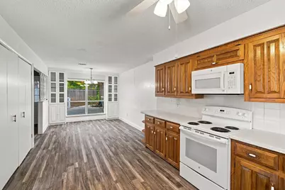 809 S Atkerson Lane, Euless, TX 76040 - Photo 9