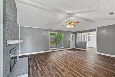 809 S Atkerson Lane, Euless, TX 76040 - Photo 15