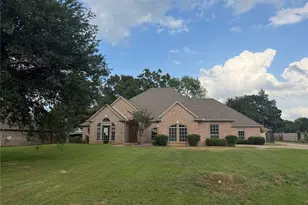 120 Burton St, Longview, TX 75603 - Photo 1