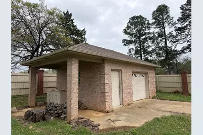 120 Burton Street, Longview, TX 75603 - Photo 31