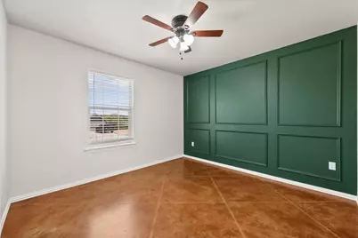 624 Lunar Circle, Granbury, TX 76049 - Photo 7