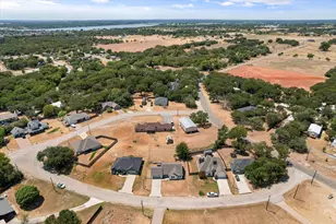 624 Lunar Cir, Granbury, TX 76049 - Photo 29