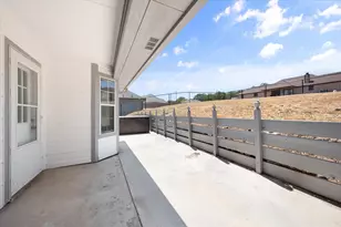 624 Lunar Cir, Granbury, TX 76049 - Photo 23