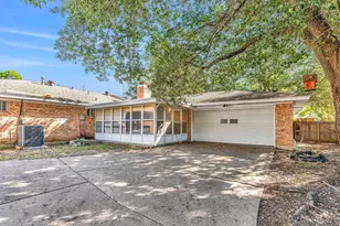 1400 Moss Rose Cir, Irving, TX 75061 - Photo 5