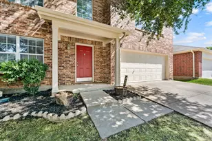 5025 Senator Dr, Fort Worth, TX 76244 - Photo 3